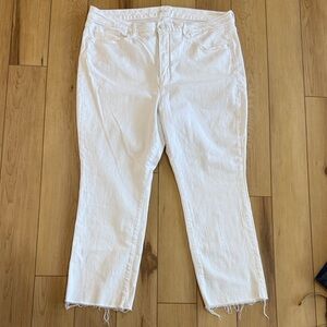 Good American White Raw Ankle Hem Stretch Jeans